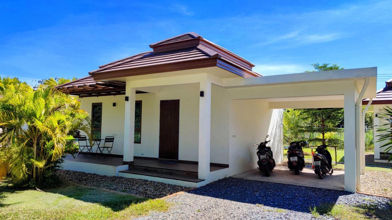 Isan Golf & Adventure Hotel Udon Thani Buitenkant foto